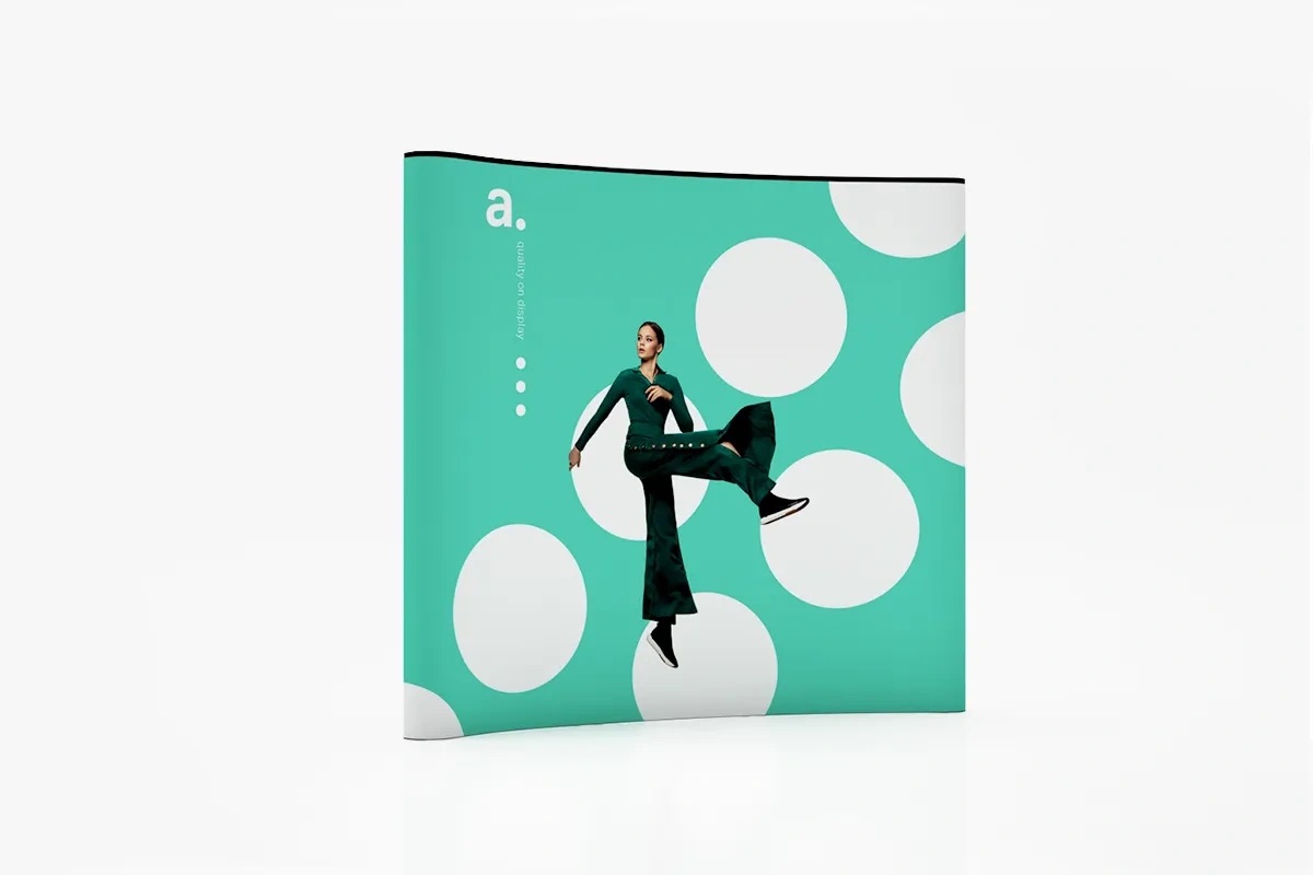 Stand parapluie : une solution visuelle agile pour toutes vos actions terrain